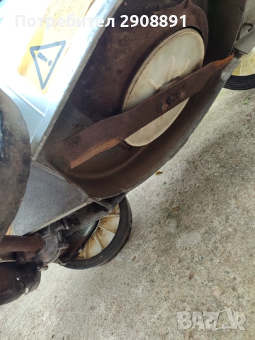 Самоходна косачка Yamaha , снимка 8 - Градинска техника - 52315543