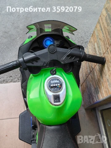 Децки мотор Kawasaki Ninja 12V, снимка 4 - Детски велосипеди, триколки и коли - 48746405