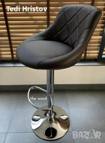 Бар стол с регулируема височина и въртяща функция – комфорт и стил за дома и заведения, снимка 2 - Столове - 53239522