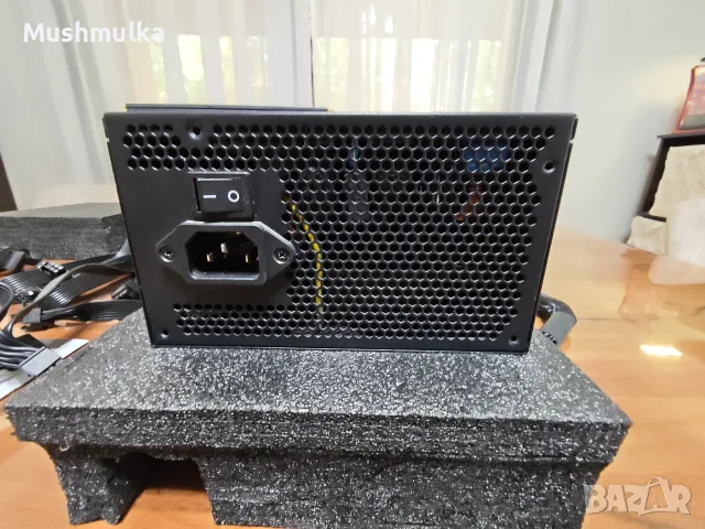 Продавам компютърно захранване Corsair TX750M – 750W, 80 PLUS Gold (Пълен комплект), снимка 5 - Захранвания и кутии - 56243357