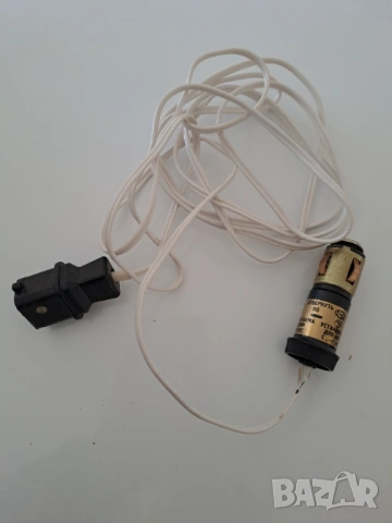 Старо зареждащо устройство зарядно за кола руско, снимка 2 - Аксесоари и консумативи - 54153013