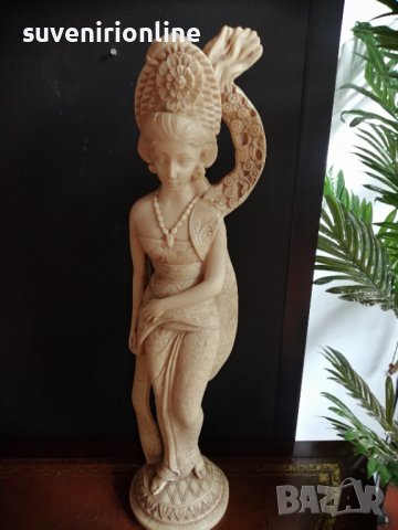 Голяма женска фигура от алабастър, внос от Италия , снимка 4 - Статуетки - 37742338
