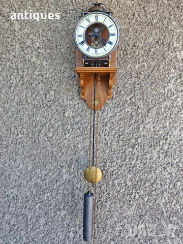Стенен часовник с тежести - Tempus Fugit Skeleton- Germany -1980"г, снимка 2 - Антикварни и старинни предмети - 56078131