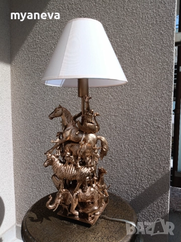 Лампа ​"Единство" , символ на хармонията между човека и животните. , снимка 11 - Настолни лампи - 52712644