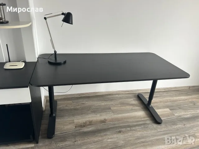 Продавам бюро IKEA BEKANT, 160 × 80 см.
