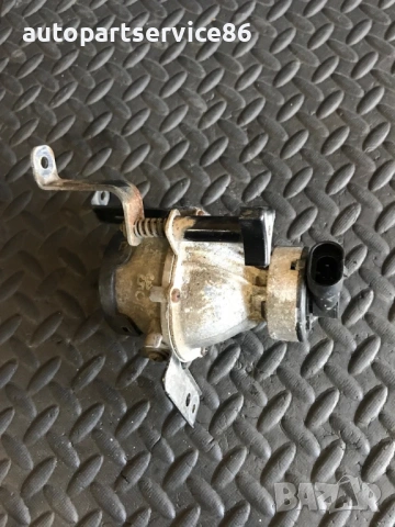 Десен преден фар за мъгла за KIA Ceed (2007–2012), снимка 3 - Части - 53235805