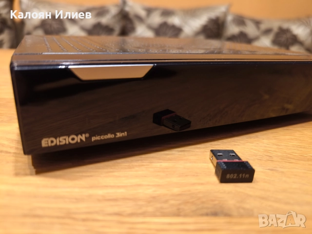 Комбиниран (сателитен, ефирен и кабелен) приемник Edision Piccollo 3in1, снимка 5 - Приемници и антени - 52654777