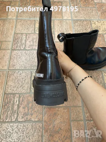Кожено боти Love Moschino, снимка 4 - Дамски боти - 56505395