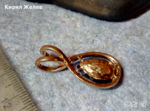 СТИЛНА ПОЗЛАТЕНА ВИНТИДЖ АРТ ВИСУЛКА МЕДАЛЬОН с ФАСЕТИРАН КРИСТАЛ 48806, снимка 2 - Колиета, медальони, синджири - 48161220