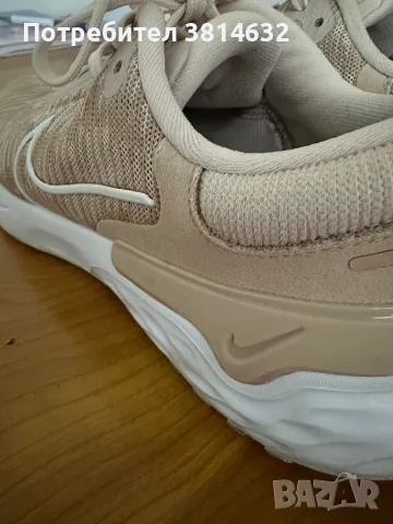 Nike обувки, снимка 4 - Маратонки - 47486669