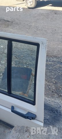 Задна Лява Врата Чероки - Jeep Cherokee Xj N, снимка 2 - Части - 38551869