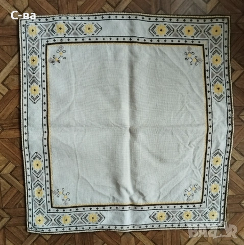 Каре, ръчно шито 