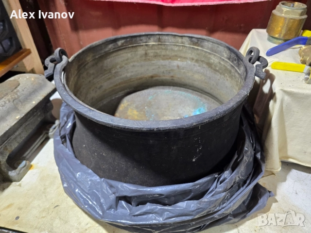 Стар меден казан (котел)