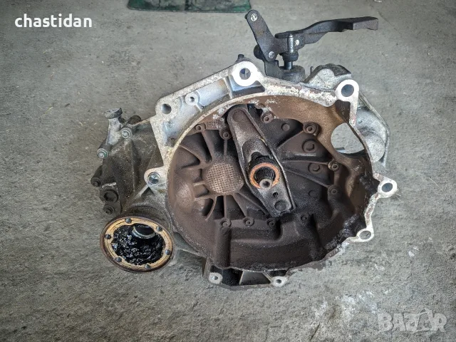 Скоростна кутия XX1 за Golf 5 / Polo / Fabia / Ibiza 1.4 16V (BCA / BKY) - 02T301103K 
