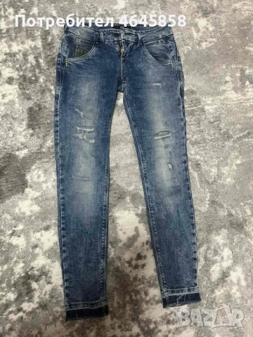 Продавам дамски дънки и панталони, снимка 9 - Дънки - 52345851