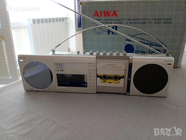 Aiwa CS-M1- мини Boombox, снимка 3 - Радиокасетофони, транзистори - 51618444