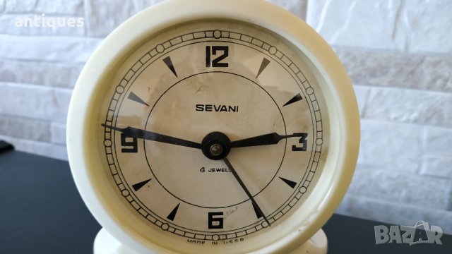 Стар часовник / Будилник - SEVANI 4 Jewels - Made in USSR - 1970г., снимка 3 - Антикварни и старинни предмети - 30480616