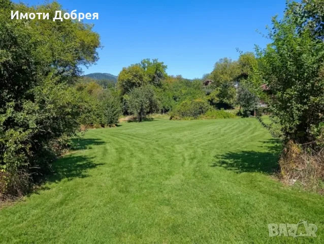 Парцел с гледка към връх Марагидик и река в сърцето на гр. Априлци, снимка 2 - Парцели - 55724904