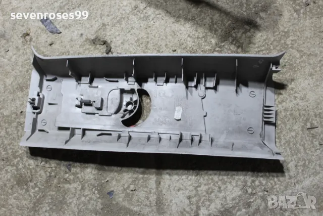 Интериорна пластмаса средна лява колонка Пежо 807 Peugeot 807 Citroen C8 Lancia Phedra 1483326077, снимка 2 - Части - 50322723