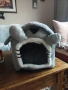 Легло - къщичка за котка или малко куче, снимка 1