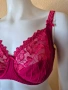 Сутиен 75D Prima Donna Червен НОВ с Банели, снимка 3