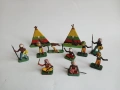 Стари пластмасови фигурки, индианци., снимка 1