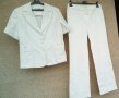 Спортно-елегантен бял костюм от две части., снимка 1 - Костюми - 40571534