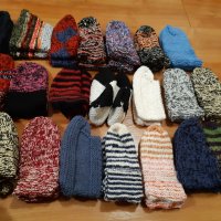 Плетени терлички и чорапи за деца и възрастни, снимка 1 - Чорапи - 23984937