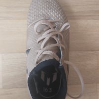 Футболни обувки Adidas , снимка 2 - Футбол - 42919257