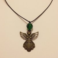 Прекрасното колие "Ангелът на любовта" в цвят античен бронз и смарагдово зелен кристал, снимка 8 - Колиета, медальони, синджири - 29910208