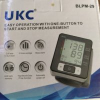 Автоматичен електронен Апарат за измерване на кръвно налягане на китката, снимка 2 - Други - 32144705