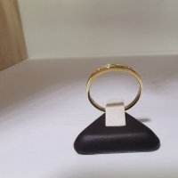 Златен пръстен с диаманти 9 карата , снимка 4 - Пръстени - 30077798