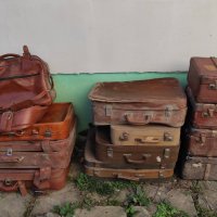 9 броя куфари и 1 кожена чанта, снимка 1 - Антикварни и старинни предмети - 38446243