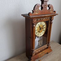 Стар настолен механичен часовник, снимка 4 - Антикварни и старинни предмети - 37485790