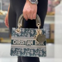 Дамска чанта Christian Dior код 032, снимка 1 - Чанти - 34321884