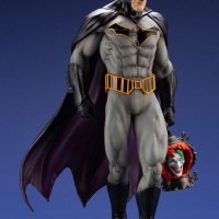 Статуетка Kotobukiya DC Comics: Batman - Last Knight on Earth (ARTFX), 30 cm, снимка 5 - Колекции - 38895751