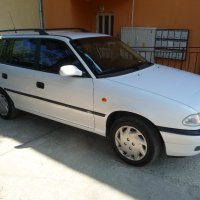 Opel Astra 1.4 CARAVAN, снимка 7 - Автомобили и джипове - 44296595