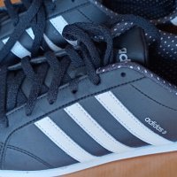 Дамски спортни обувки Adidas - номер 38, снимка 1 - Дамски ежедневни обувки - 37227954
