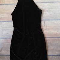 Велурена черна рокля на H&M със змийски мотив, снимка 1 - Рокли - 38053294