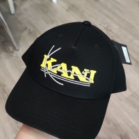 НОВА Karl Kani шапка с козирка, снимка 10 - Шапки - 37485796