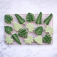 Японско листо Аралия пластмасов резец форма за тесто сладки фондан декор бисквитки, снимка 2 - Форми - 40737122