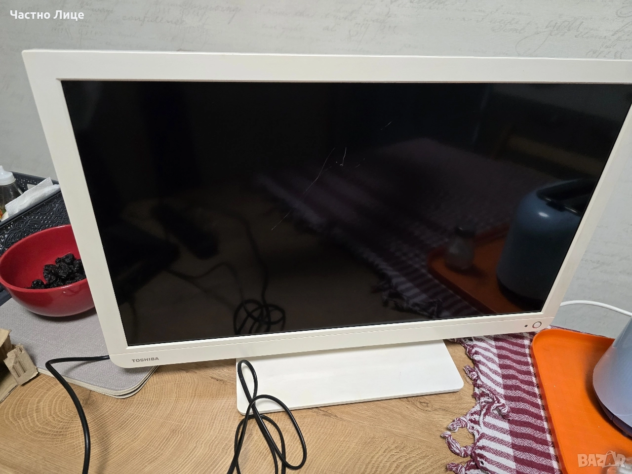 Телевизор Toshiba 24W133, снимка 1