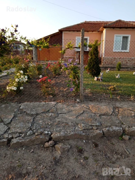 продавам къща с.Смолница обл Добрич, снимка 1