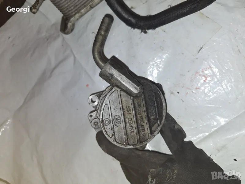 Вакуум помпа за Mercedes A611 230 00 65, снимка 1