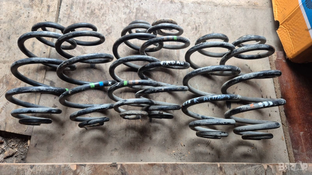 задни пружини седан комби Пасат 5.5 VW PASAT PASSAT B5.5 zadni prujini sedan kombi, снимка 1