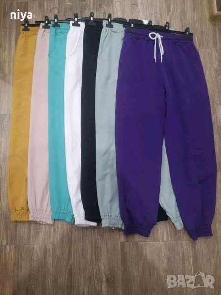 Спортен панталон във бял и лилав цвят, снимка 1