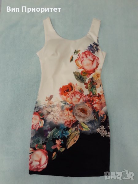 Красива рокля , еластан и трико , бяла във високата част и тъмна в долната част с принт от рози , снимка 1