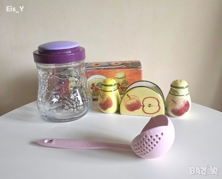 Керамичен комплект солници и салфетник, буркан и лъжица за спагети., снимка 1