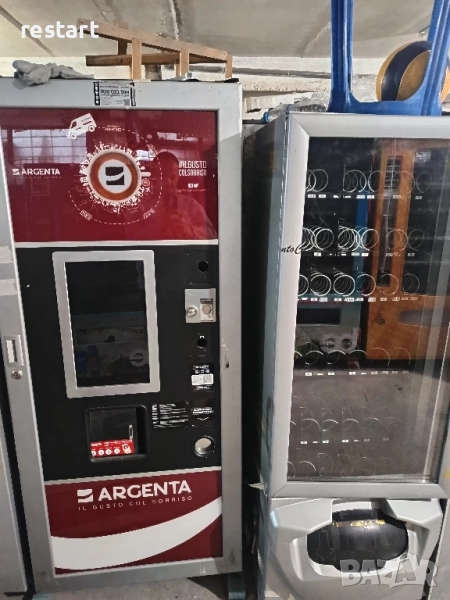 3 Вендинг автомати FastCrystal Slave + Touchscreen Fas – за части или пускане в експлоатация, снимка 1