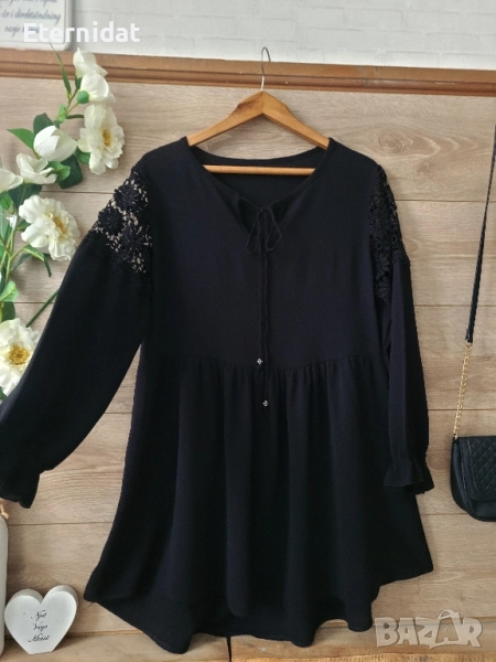 Черна туника с рязана дантела на раменете , снимка 1